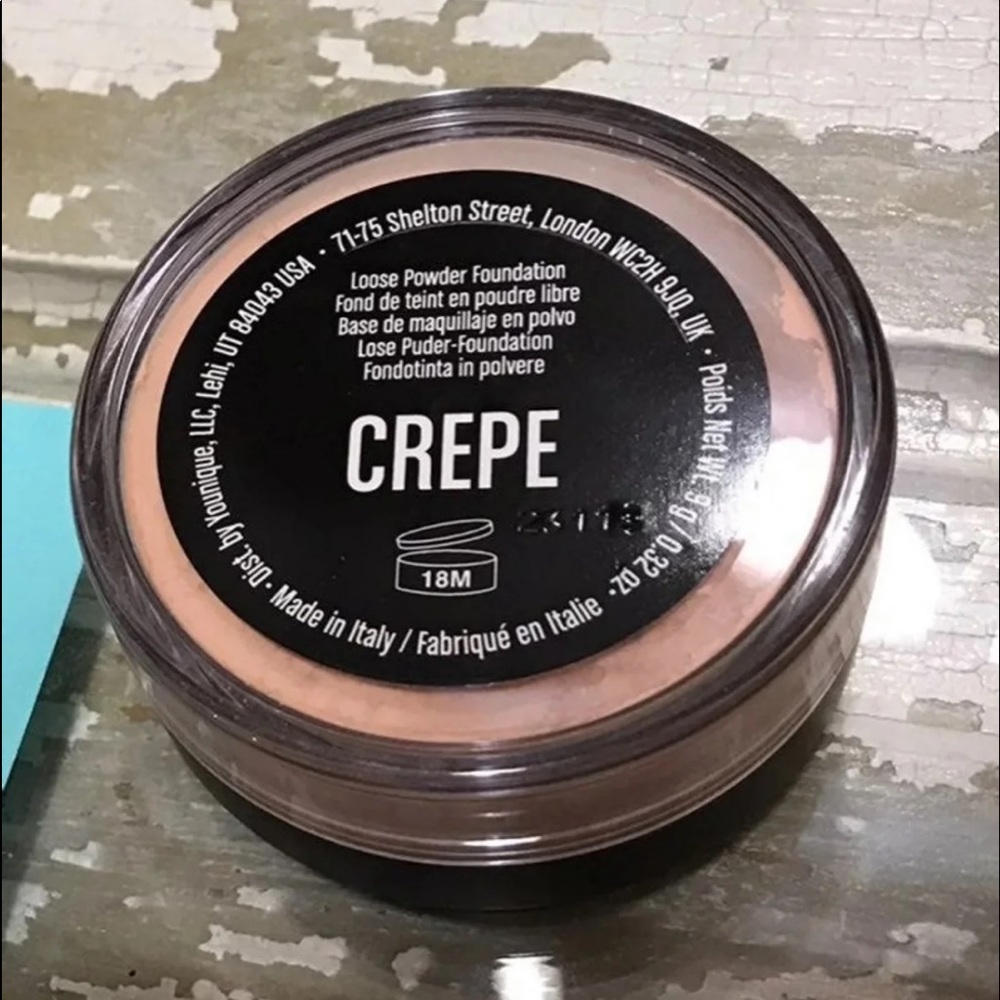 Younique loose powder foundation *Crepe